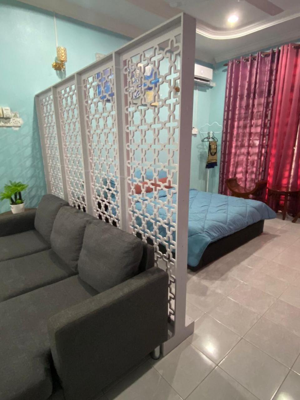 Seri Idaman Guest House Pasir Mas Exterior photo